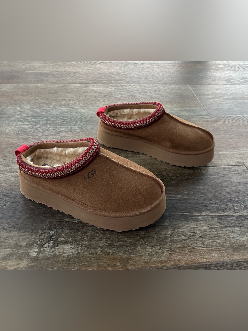 NWOT UGG Tazz II Platform Slippers Chestnut Women’s 8 - Picture 2 of 8